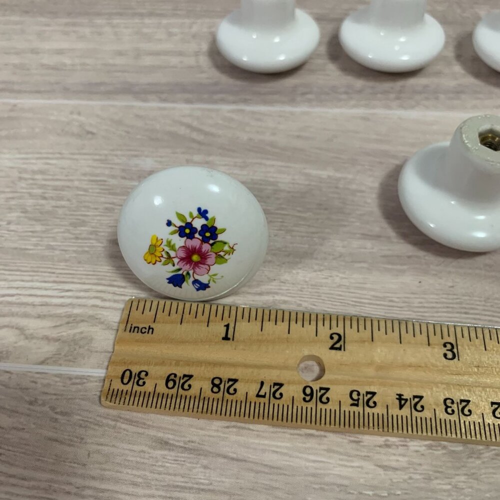 Vintage Porcelain Floral Cabinet drawer Pull Knobs Set of 8 No Screws - Picture 7 of 8